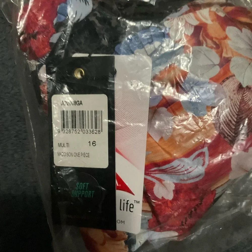 Aqua Blu nwt aqua
